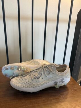 Under Armour Magnetico Elite SG 4.0 Size 13 New. No box.